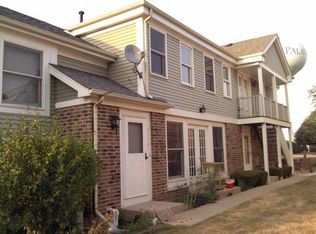 2156 N Coach Rd, Palatine, IL 60074