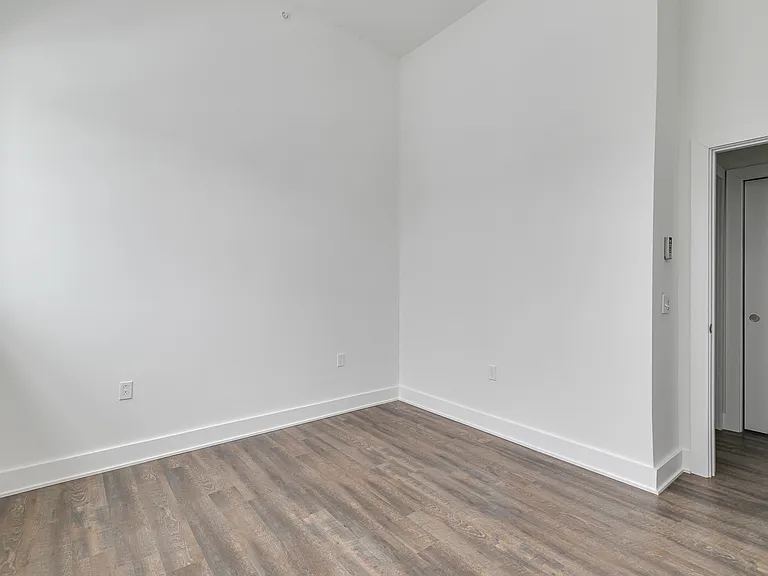 1416 Upland St — Photo 3