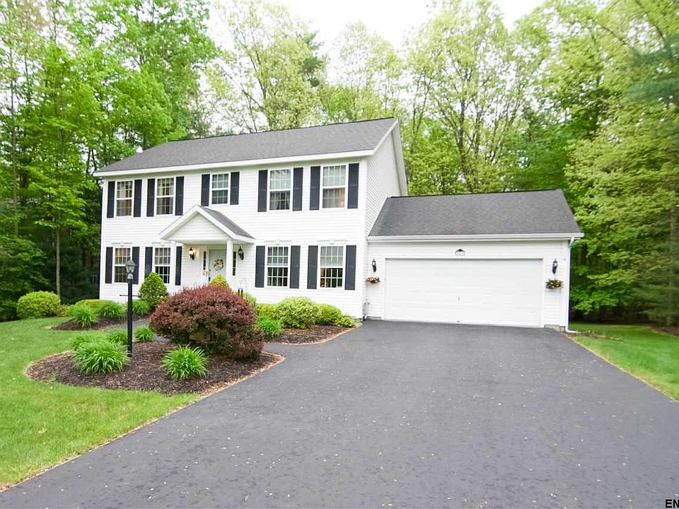 1st image of 16 Glenburnie Dr