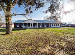 74 Freedom Ln, Winchester, TN 37398