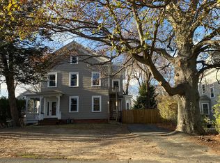 161 South St #2L, Northampton, MA 01060