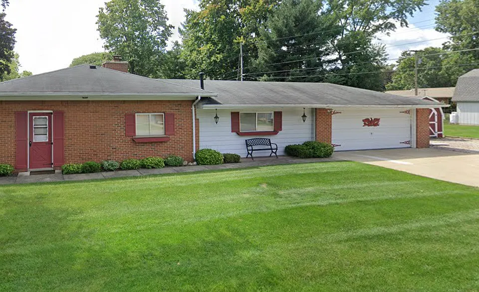 9111 Morrison Ave