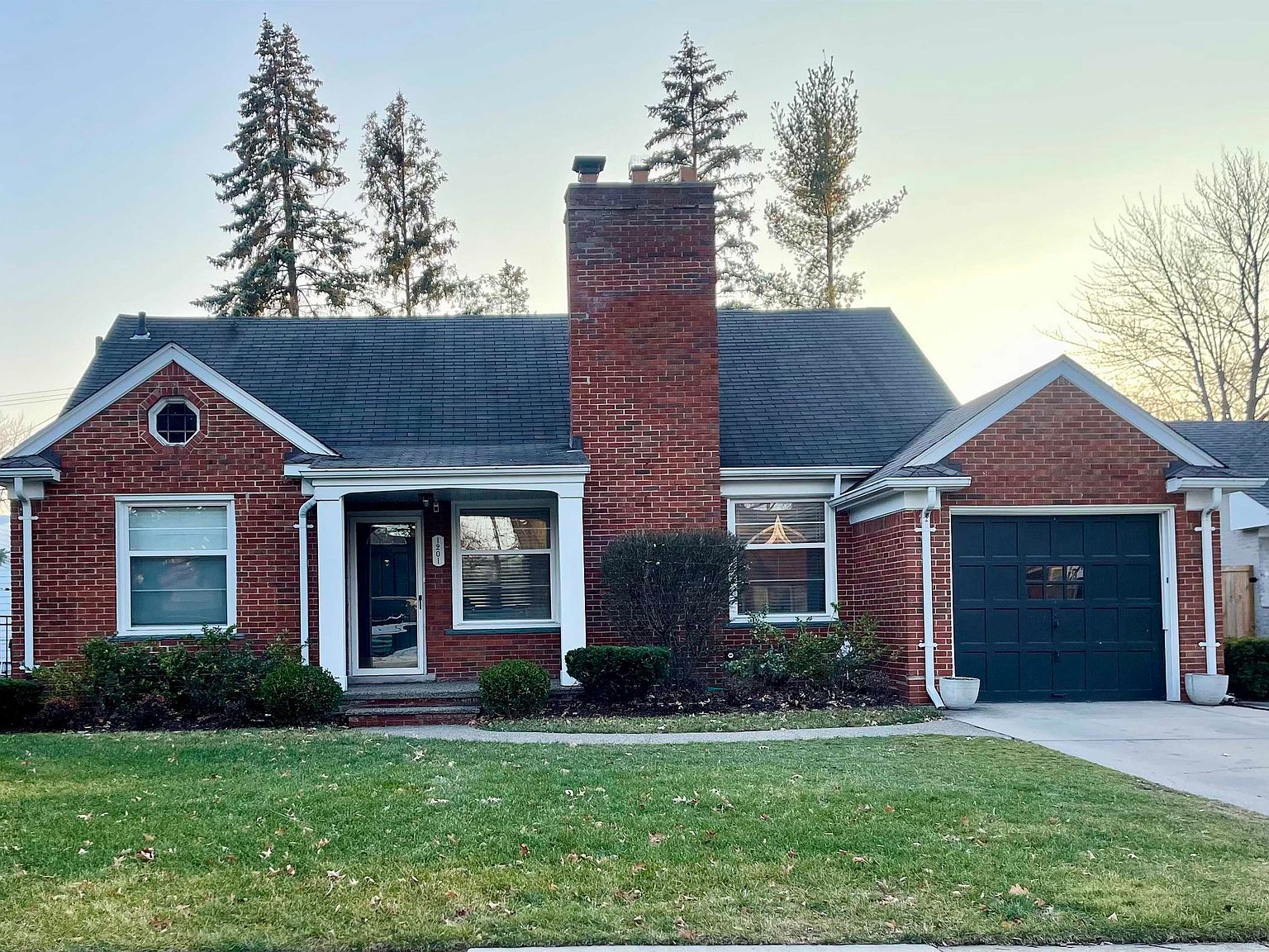 1201 Fairholme Rd, Grosse Pointe Woods, MI 48236 Zillow