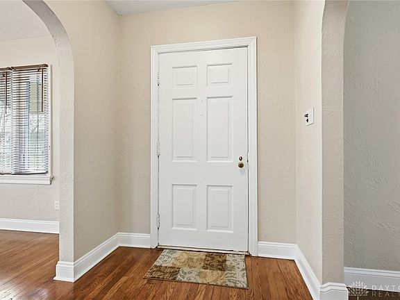 3rd image of 663 Broad Blvd