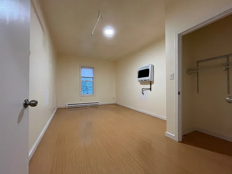 170 Meriden Rd #3 — Photo 8