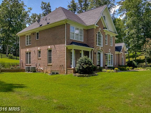 3rd image of 14392 Kimber Ln