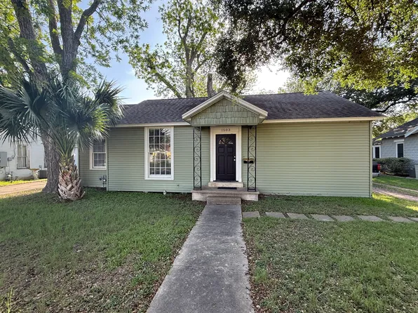 1503 N Bridge St, Victoria, TX 77901