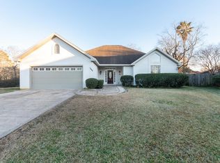 7955 Riviera Ct, Beaumont, TX 77707