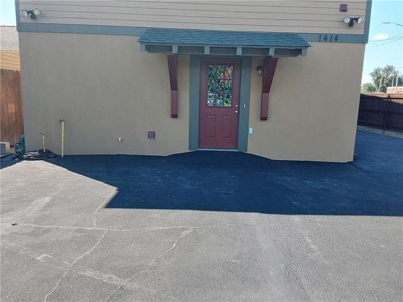2nd image of 1414 Alexander Ave #A