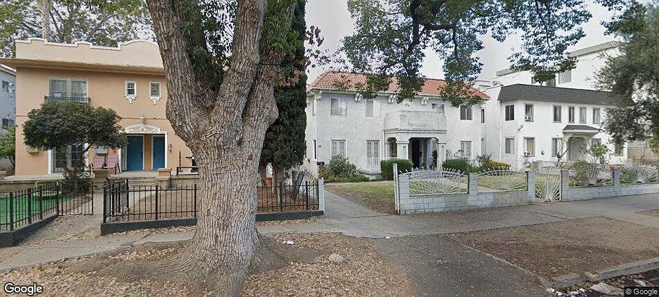 1st image of 533 N Kenmore Ave