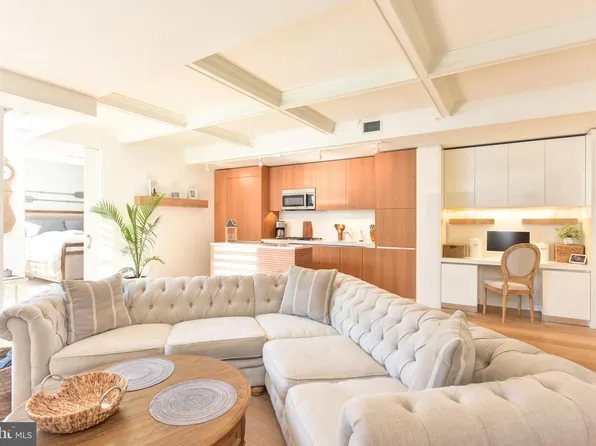 920 I St NW APT 604, Washington, DC 20001