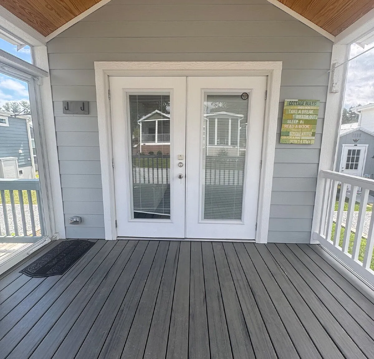 1 bed, 1.0 bath, 399 sqft, $1,600 — Photo 1