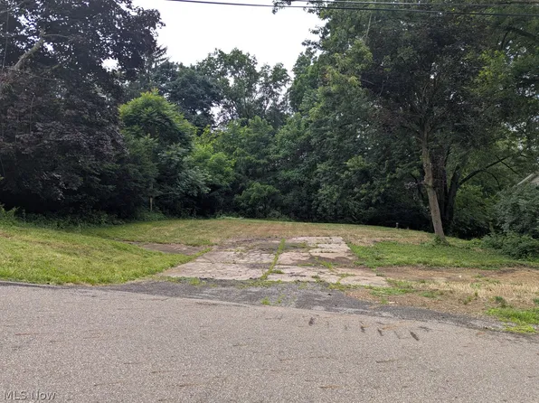(undisclosed Address), Canton, OH 44708