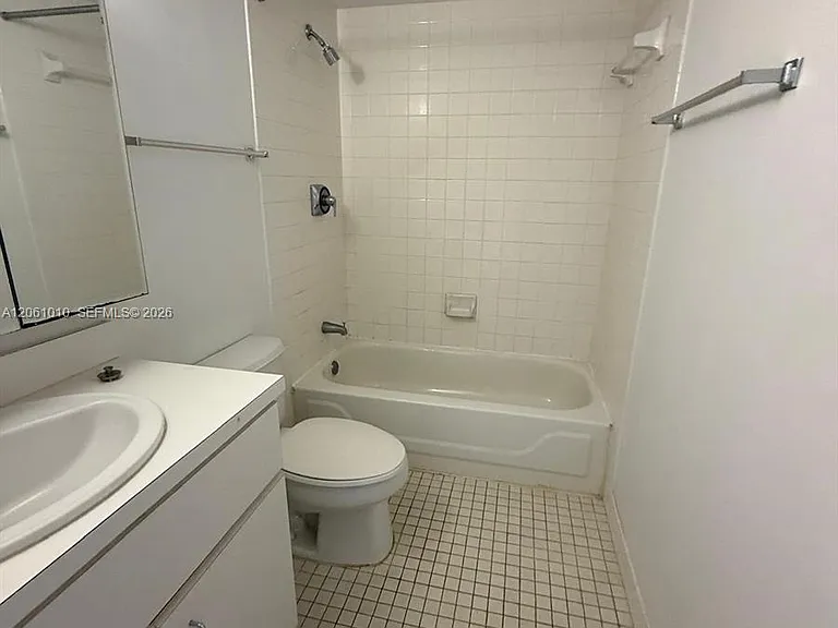 5737 SW 72nd St #5737 — Photo 2