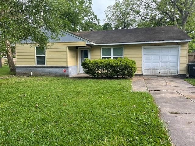 1st image of 1727 S Park Dr