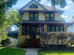 240 S Ridgeland Ave, Oak Park, IL 60302