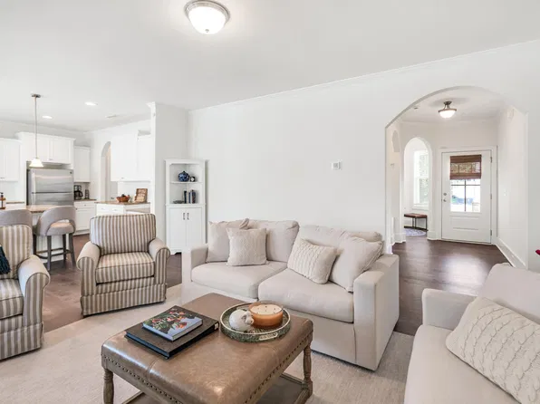 125 Station Dr, Morrisville, NC 27560