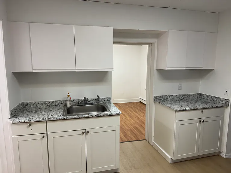 438 Highland Ave #2 — Photo 4