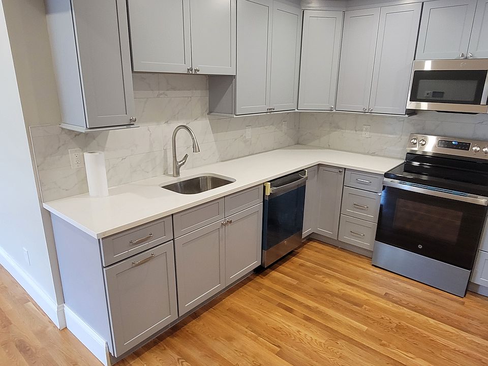1st image of 731 N Broadway Unit 3
