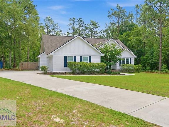 2nd image of 429 Cardinal Dr