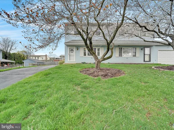 1279 Staman Ln, Columbia, PA 17512