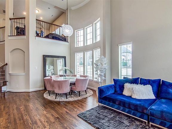 4th image of 317 Gentle Creek Dr