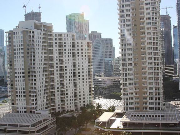3rd image of 888 Brickell Bay Dr #1800