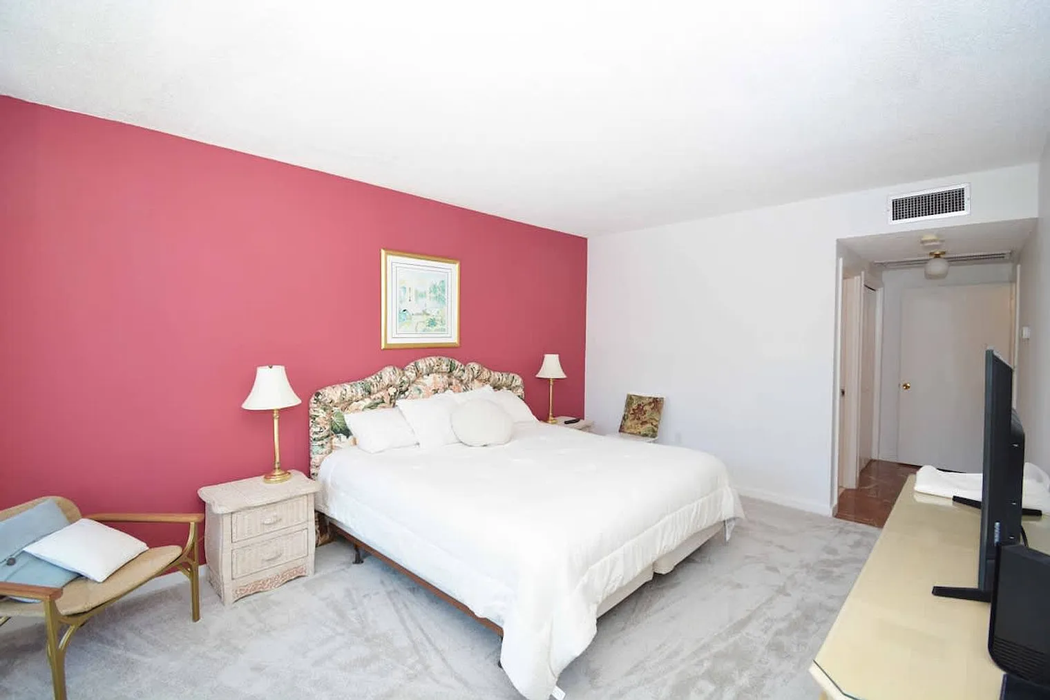 1 bed, 1.0 bath, 990 sqft, $4,007 — Photo 3