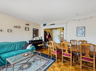 104 Toxteth St #4A, Brookline, MA 02446