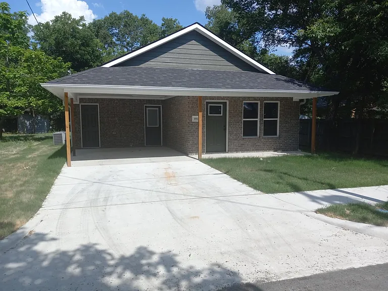 1014 Pine St — Photo 1