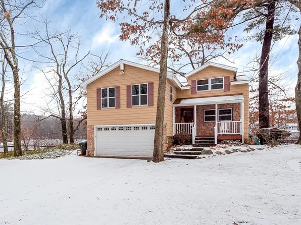 150 Hayward St, Hopkinton, MA 01748