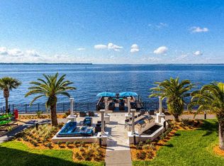 Bell Riverside, Jacksonville, FL 32204