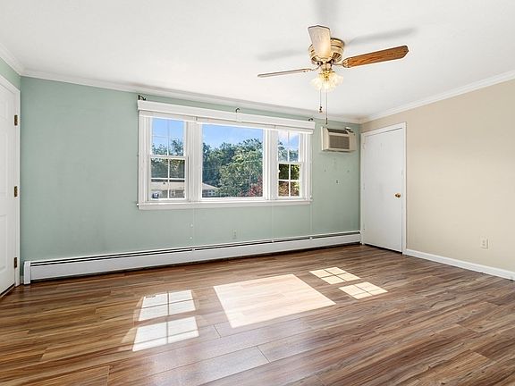3rd image of 1 Myles Standish Dr Unit 4
