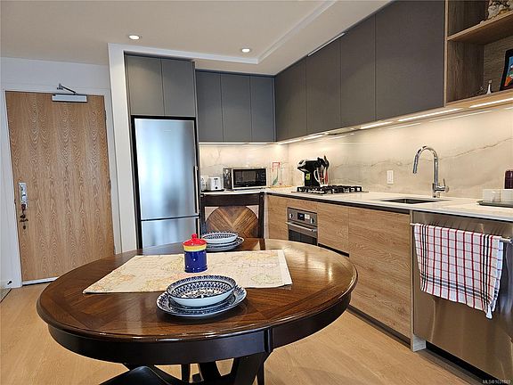 3rd image of 363 Tyee Rd #504