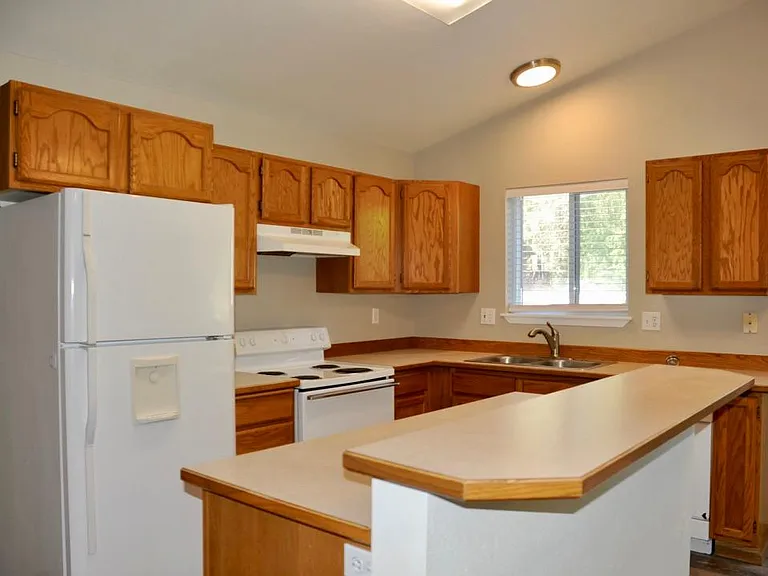 4024 E 2nd Ave #B — Photo 9