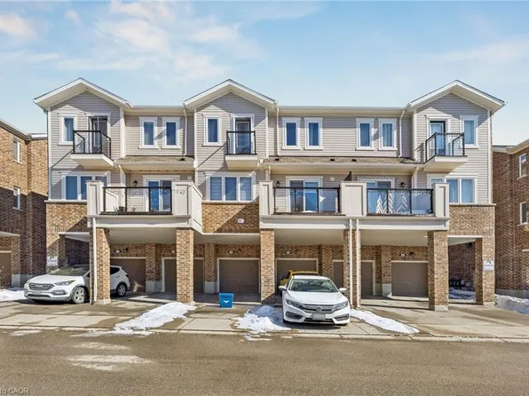 585 Goldenrod Ln, Kitchener, ON N2R 0L7