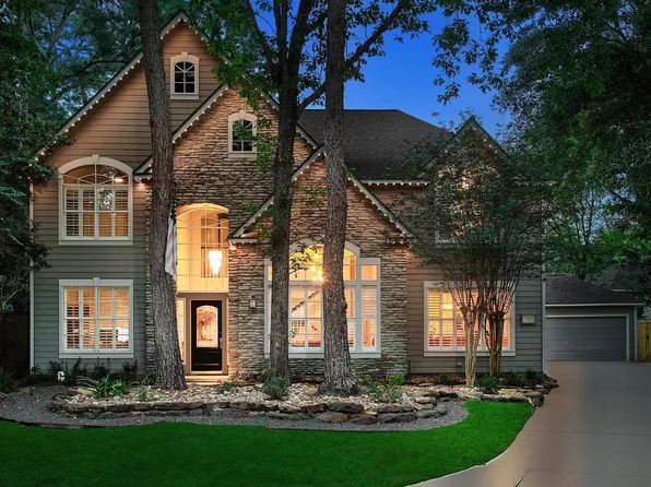 22 Classic Oaks Pl, Spring, TX 77382