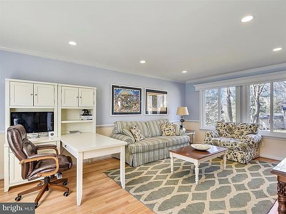 4th image of 11002 Kilkeel Ct