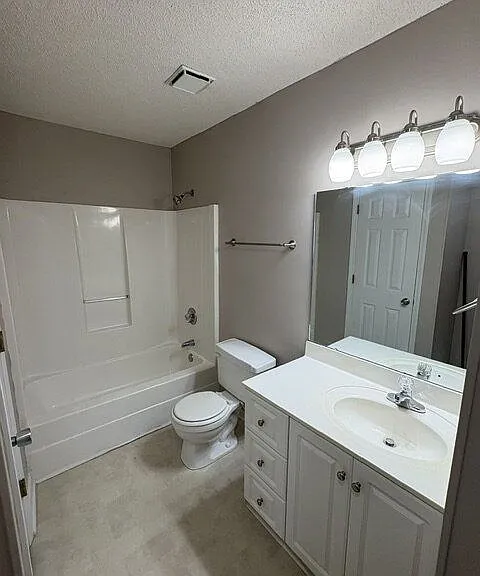 120 Breezewood Dr — Photo 9