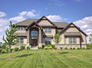 1800 Iris Trl, Waynesville, OH 45068