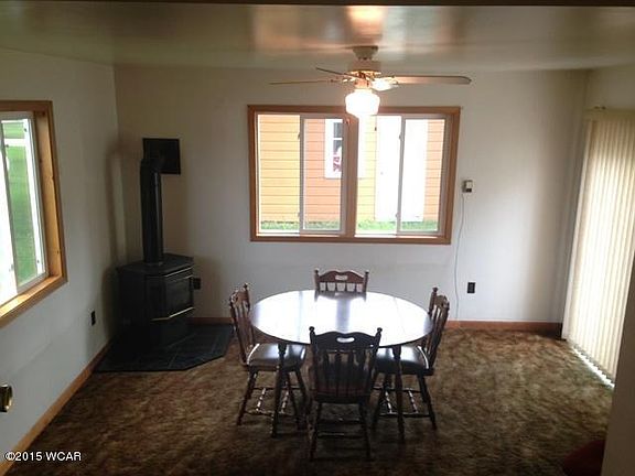 3rd image of 671 Lakeview St