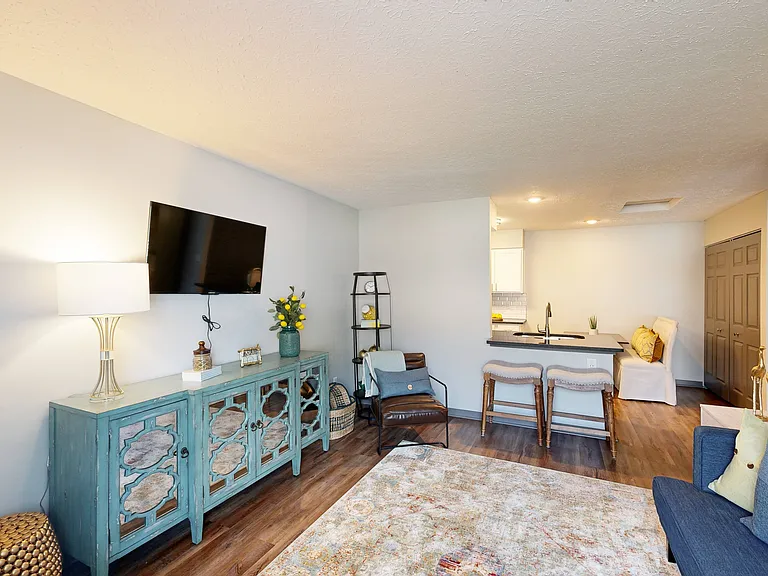 Springburne at Polaris Apartments — Photo 12