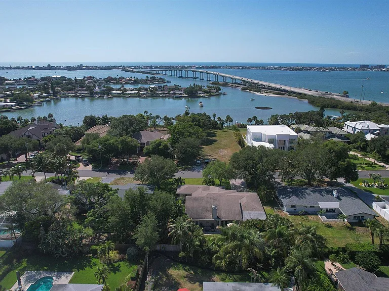 113 Harbor View Ln — Photo 50