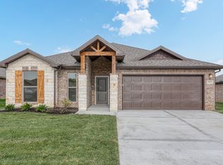 26318 W 84th Ter, Lenexa, KS 66227