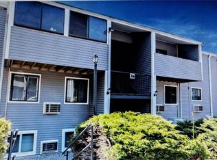 38 Cowesett Ave APT 23, West Warwick, RI 02893