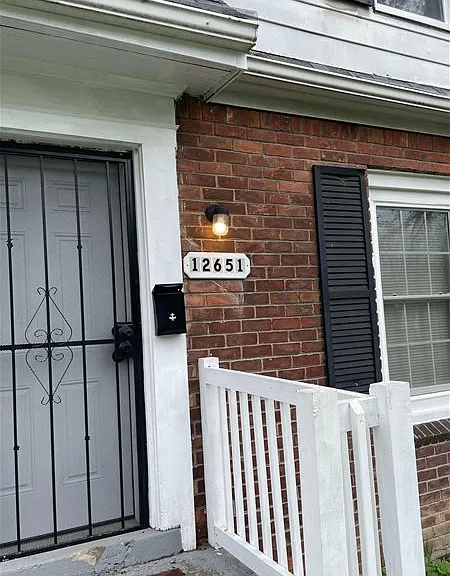 12651 Kelly Rd — Photo 2