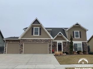 520 N Daylily Dr, Lawrence, KS 66049