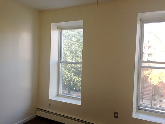 Rented by Elite NY Holdings | media 23