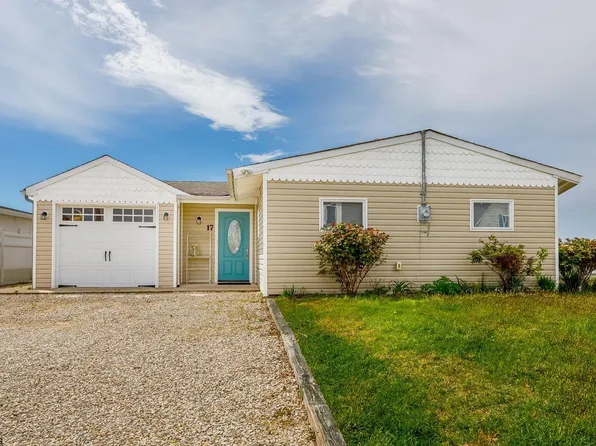 17 Lake Huron Dr, Little Egg Harbor, NJ 08087