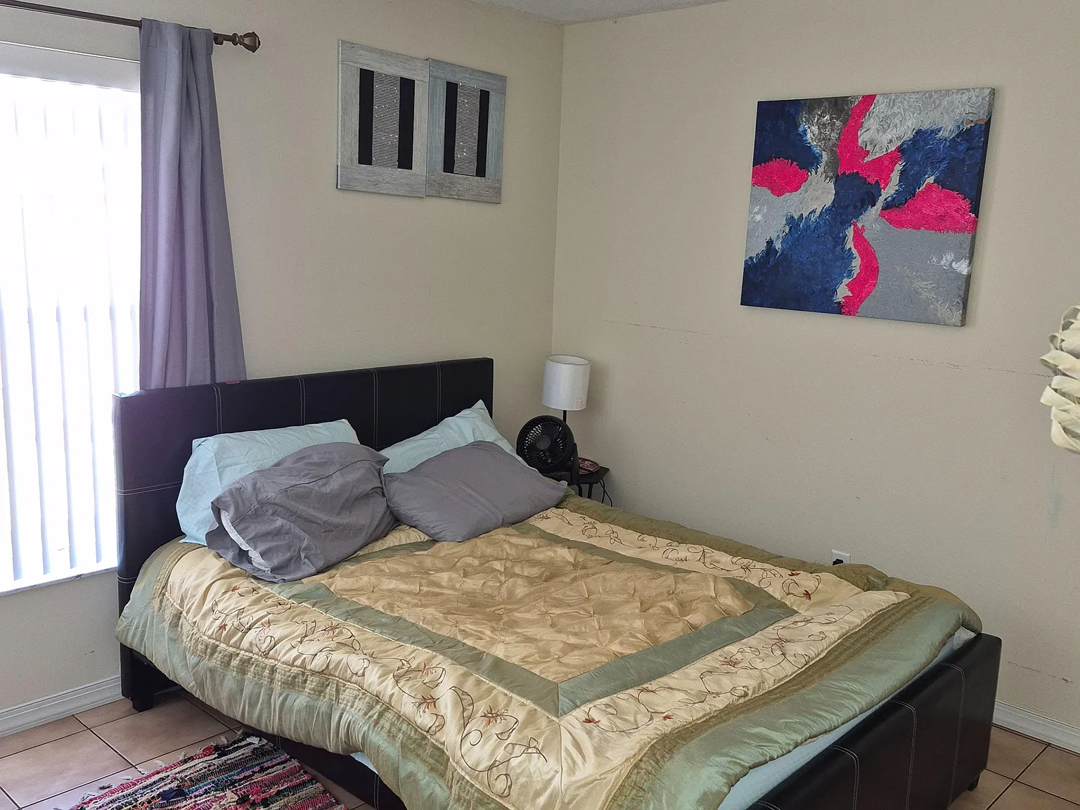 1 bed, 1.0 bath, 1800 sqft, $1,139 — Photo 1